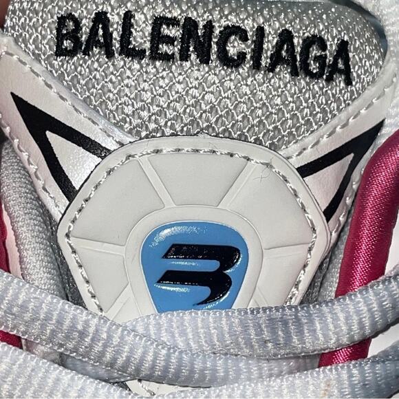 Balenciaga Men’s Runner Sneaker Multicolor Designer Chunky 41 (US Size 8) main image 10